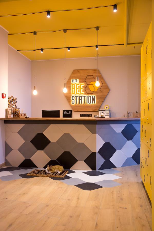 Hotel Bee Station كييف المظهر الخارجي الصورة